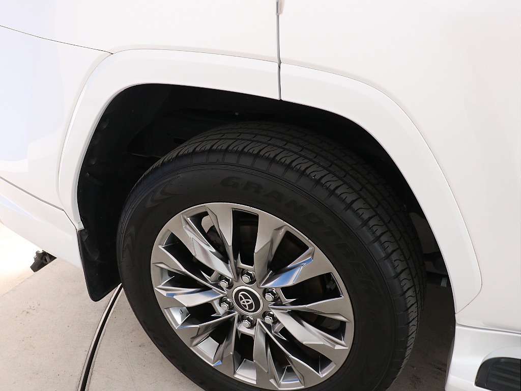 トヨタ ランドクルーザー300(31枚目)