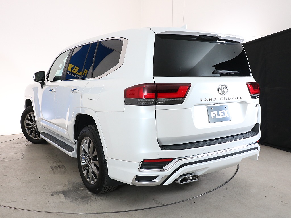 トヨタ ランドクルーザー300(32枚目)