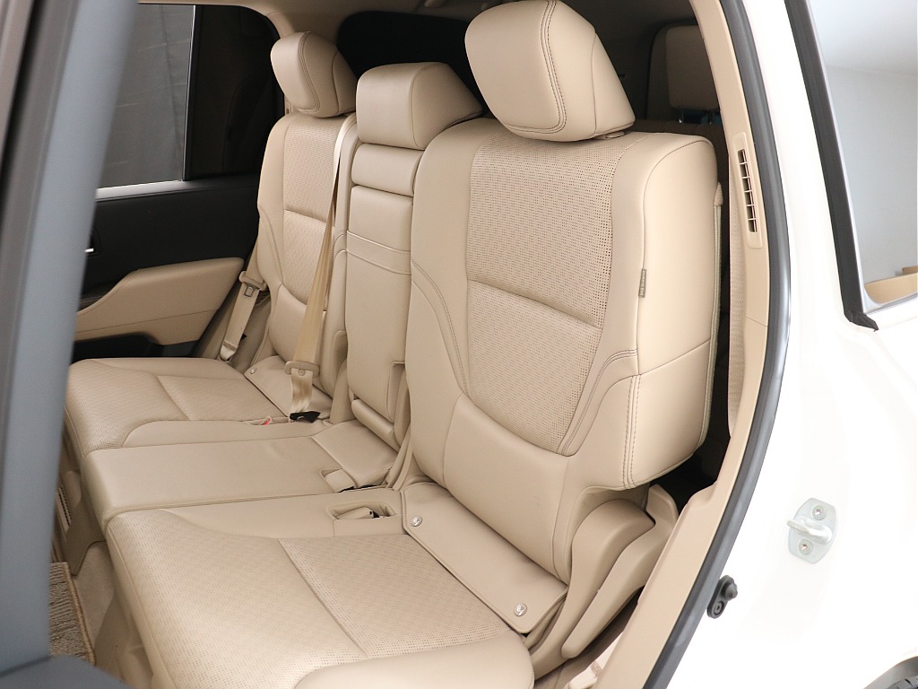 トヨタ ランドクルーザー300(43枚目)