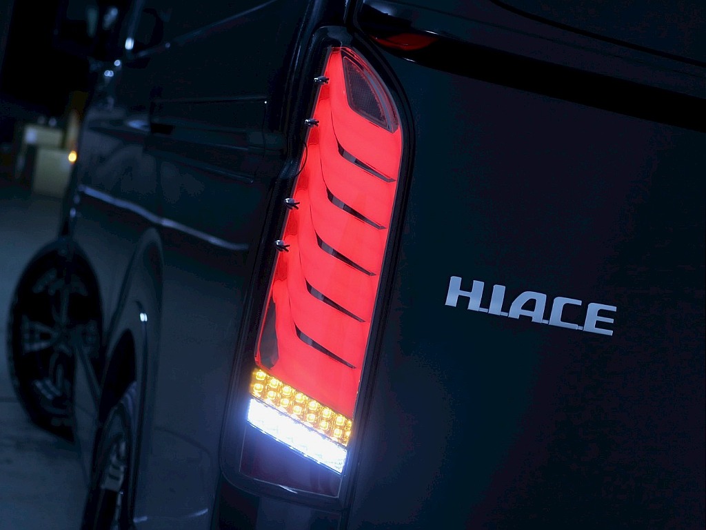 トヨタ ハイエース(15枚目)