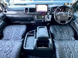 トヨタ ハイエース(3枚目)