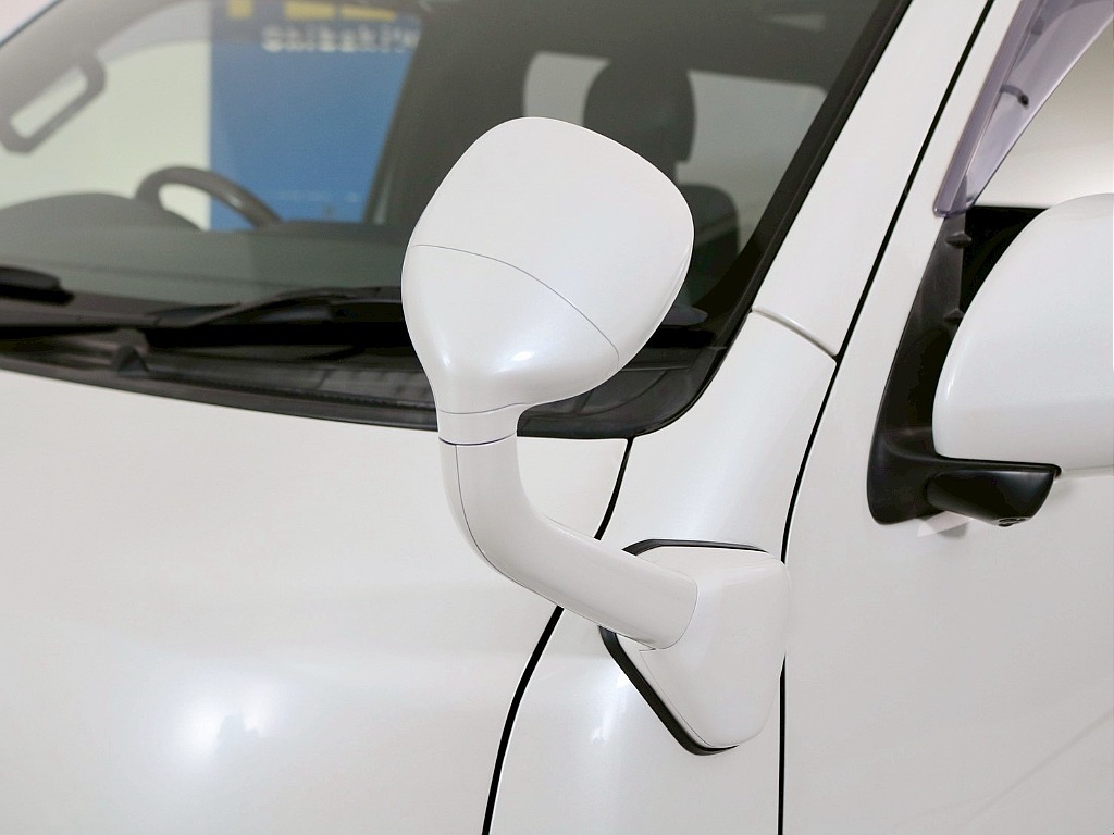 ボディ同色アンダーミラー