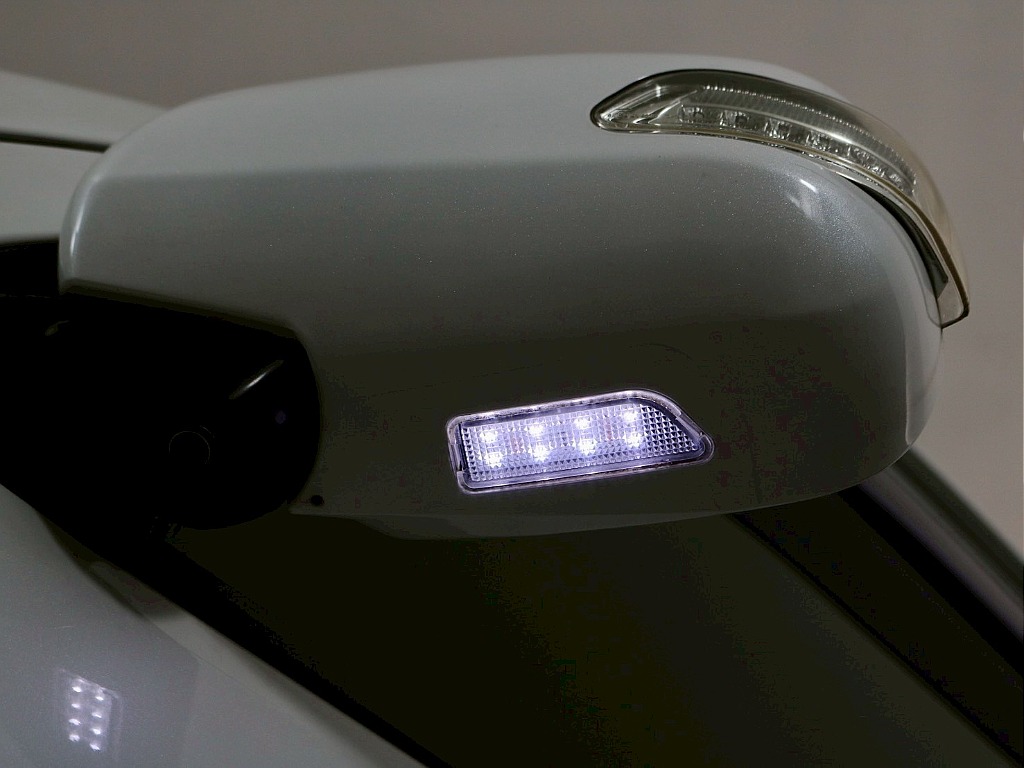 ヴァレンティ　ＬＥＤウィンカーミラー