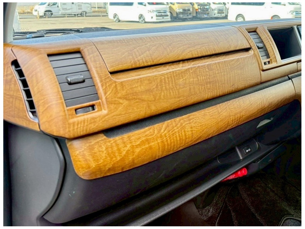 トヨタ ハイエース(12枚目)