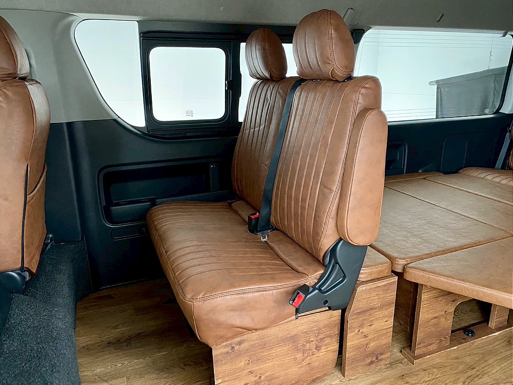 トヨタ ハイエース(17枚目)