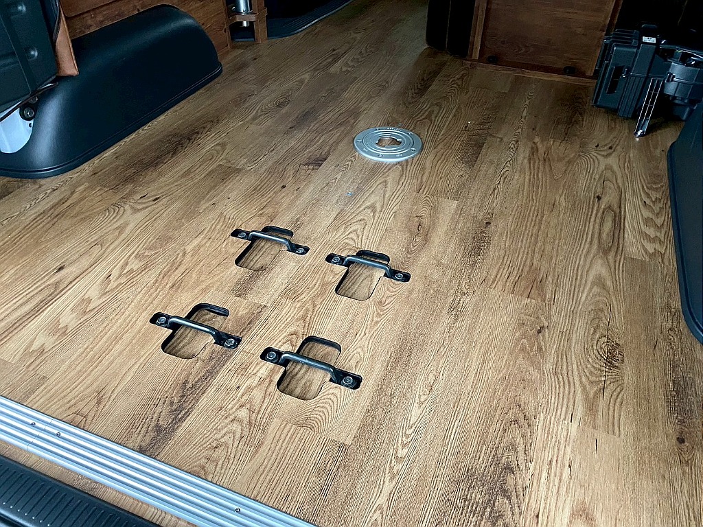 トヨタ ハイエース(34枚目)