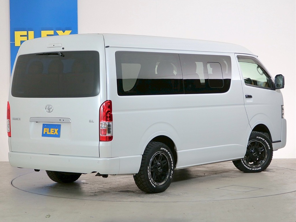 トヨタ ハイエース(5枚目)