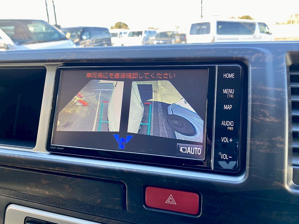 トヨタ ハイエース(17枚目)