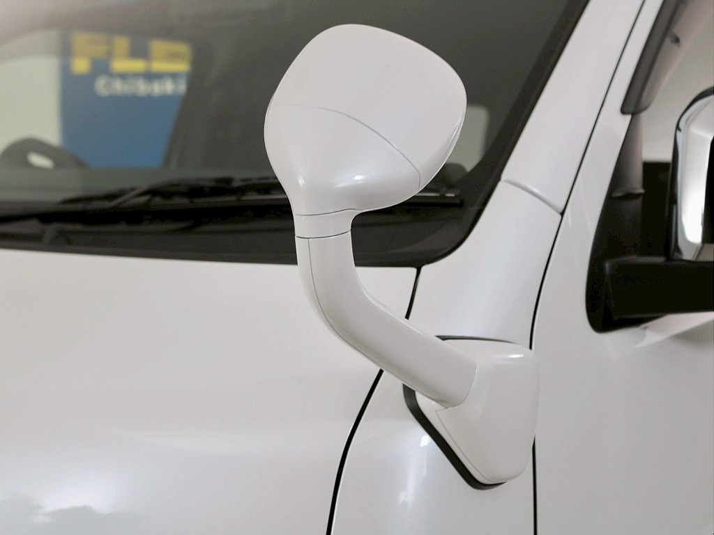 トヨタ ハイエース(34枚目)