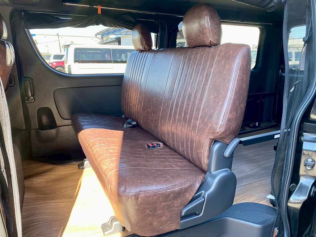 トヨタ ハイエースバン(15枚目)