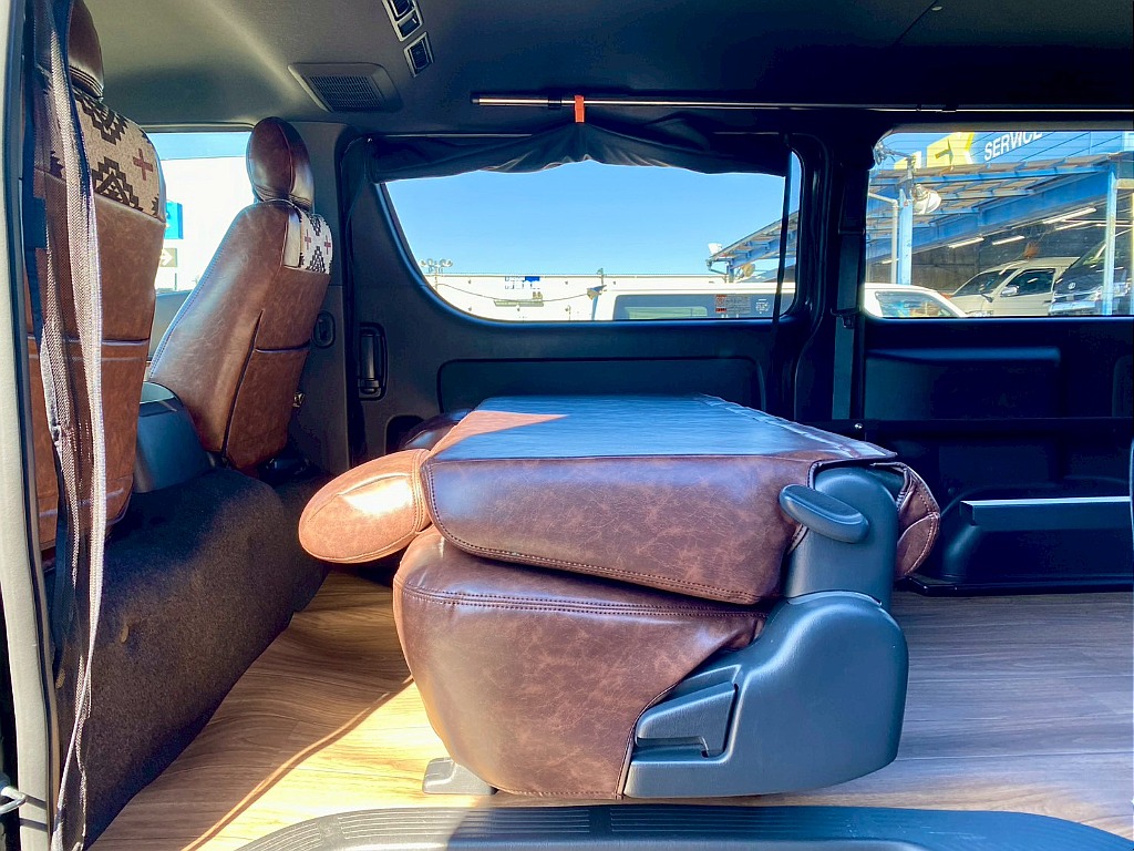 トヨタ ハイエースバン(17枚目)