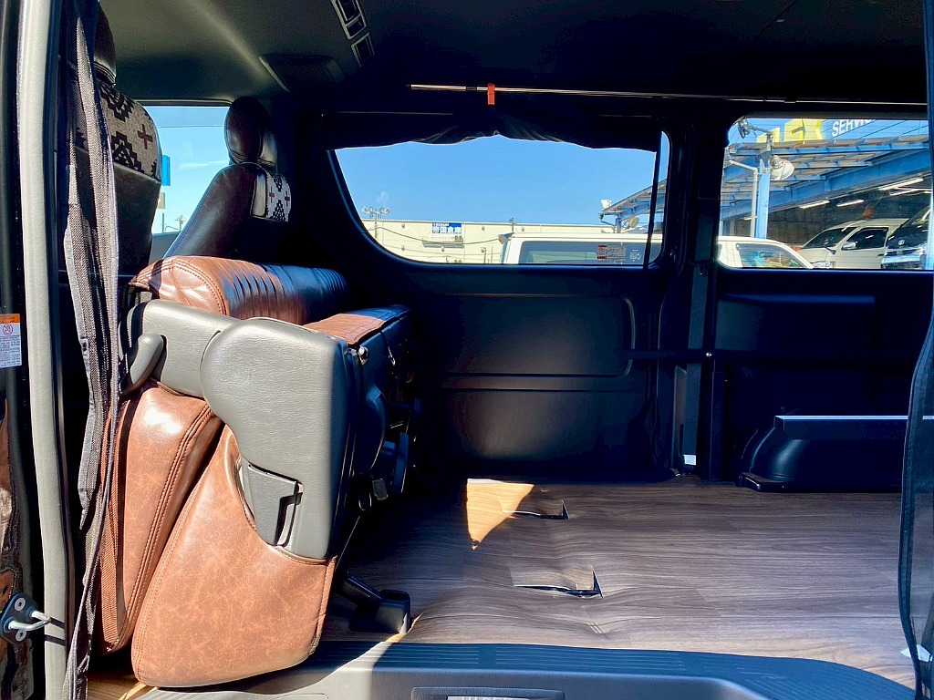 トヨタ ハイエースバン(18枚目)