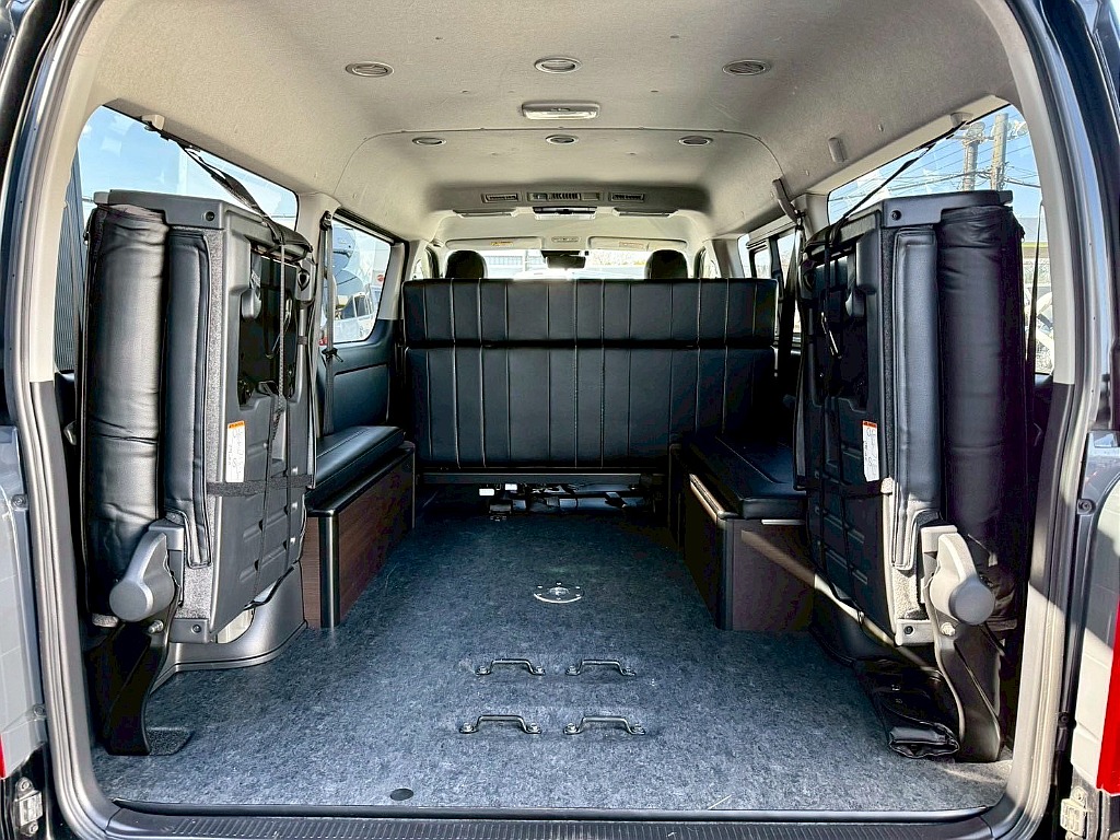 トヨタ ハイエース(27枚目)