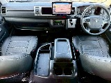 トヨタ ハイエース(3枚目)