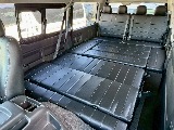 トヨタ ハイエース(4枚目)