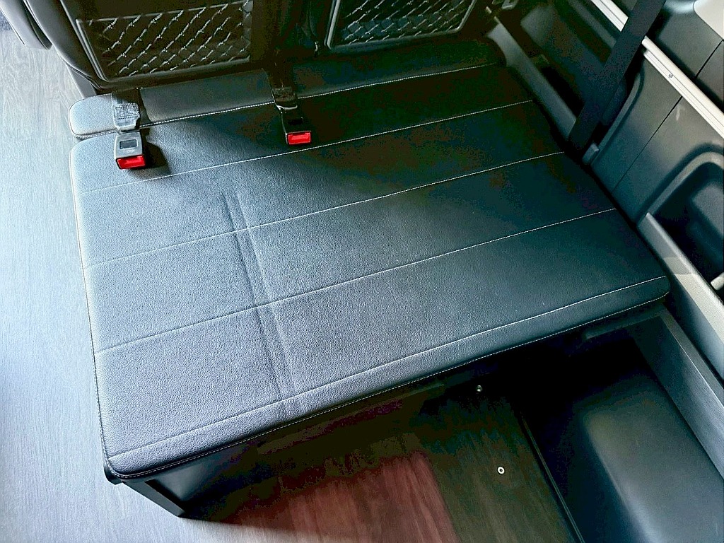 トヨタ ハイエース(24枚目)