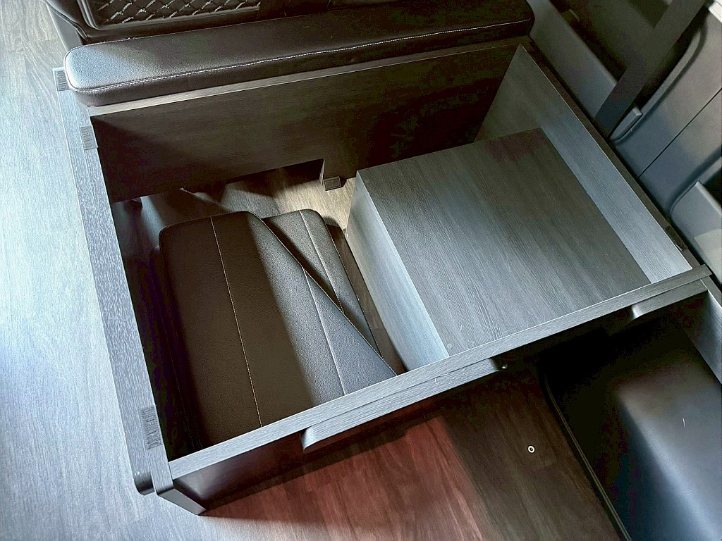 トヨタ ハイエース(25枚目)