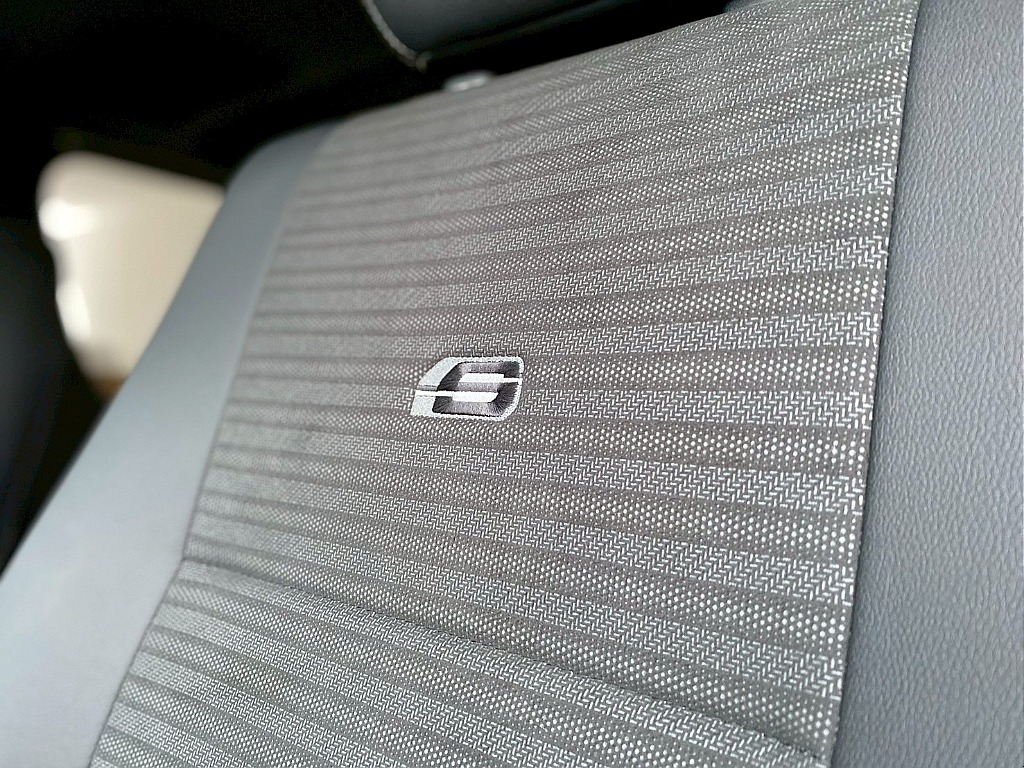 トヨタ ハイエースバン(11枚目)