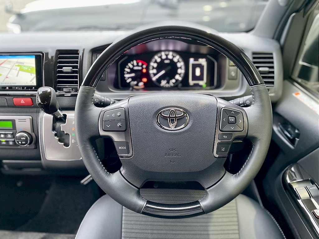 トヨタ ハイエースバン(12枚目)