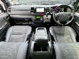 トヨタ ハイエースバン(3枚目)