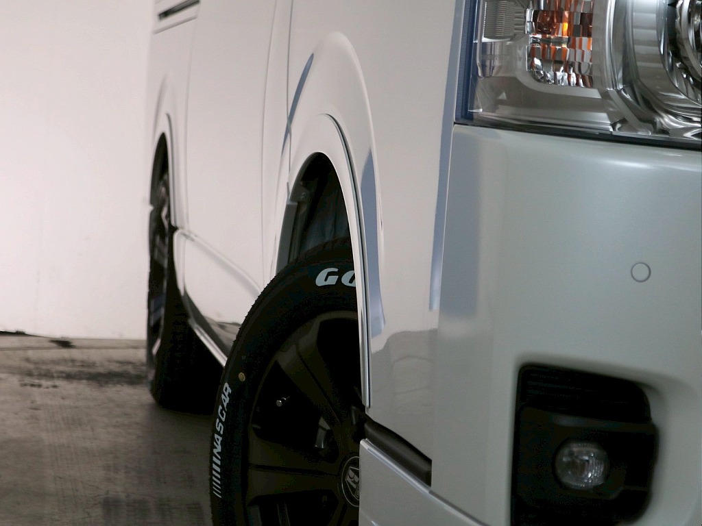 トヨタ ハイエースバン(35枚目)