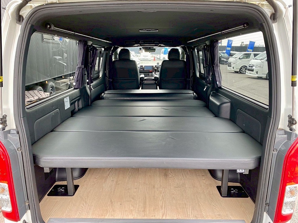 トヨタ ハイエースバン(24枚目)