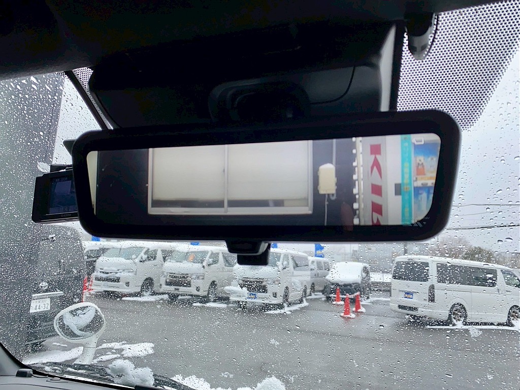 トヨタ ハイエースバン(12枚目)