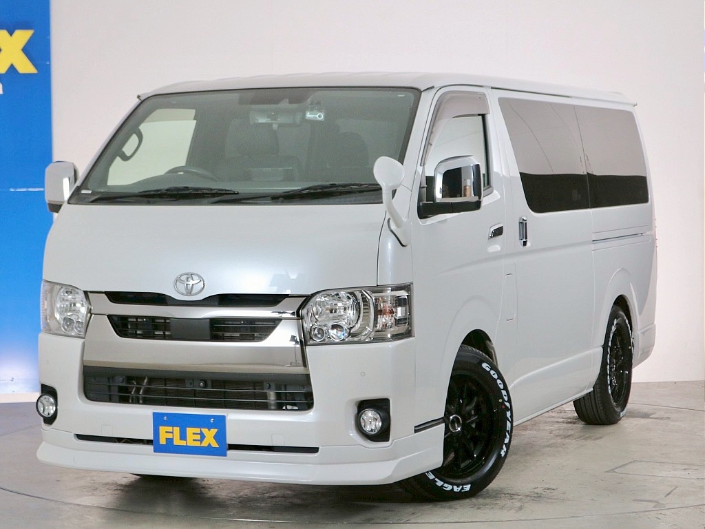 トヨタ ハイエースバン(5枚目)