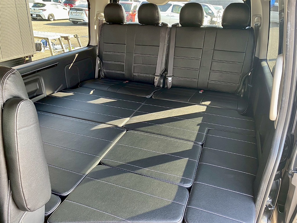 トヨタ ハイエース(17枚目)