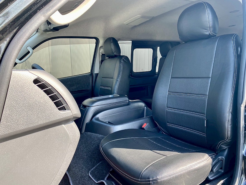 トヨタ ハイエース(10枚目)