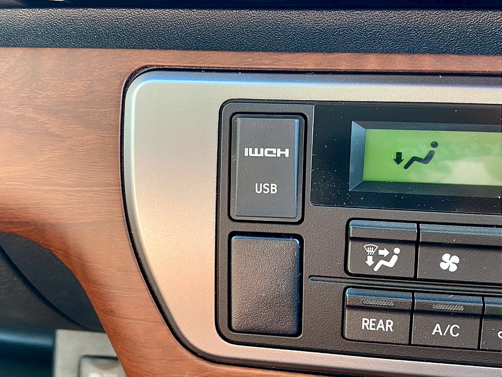 トヨタ ハイエースバン(14枚目)