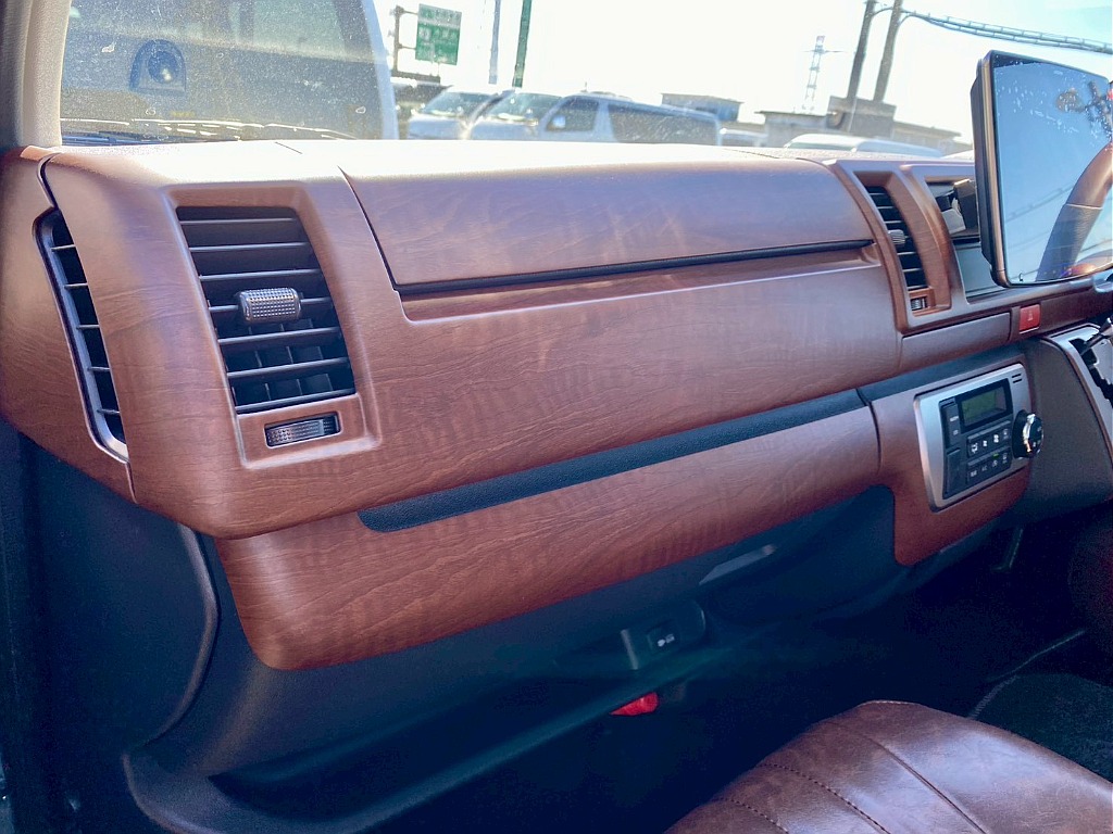 トヨタ ハイエースバン(15枚目)