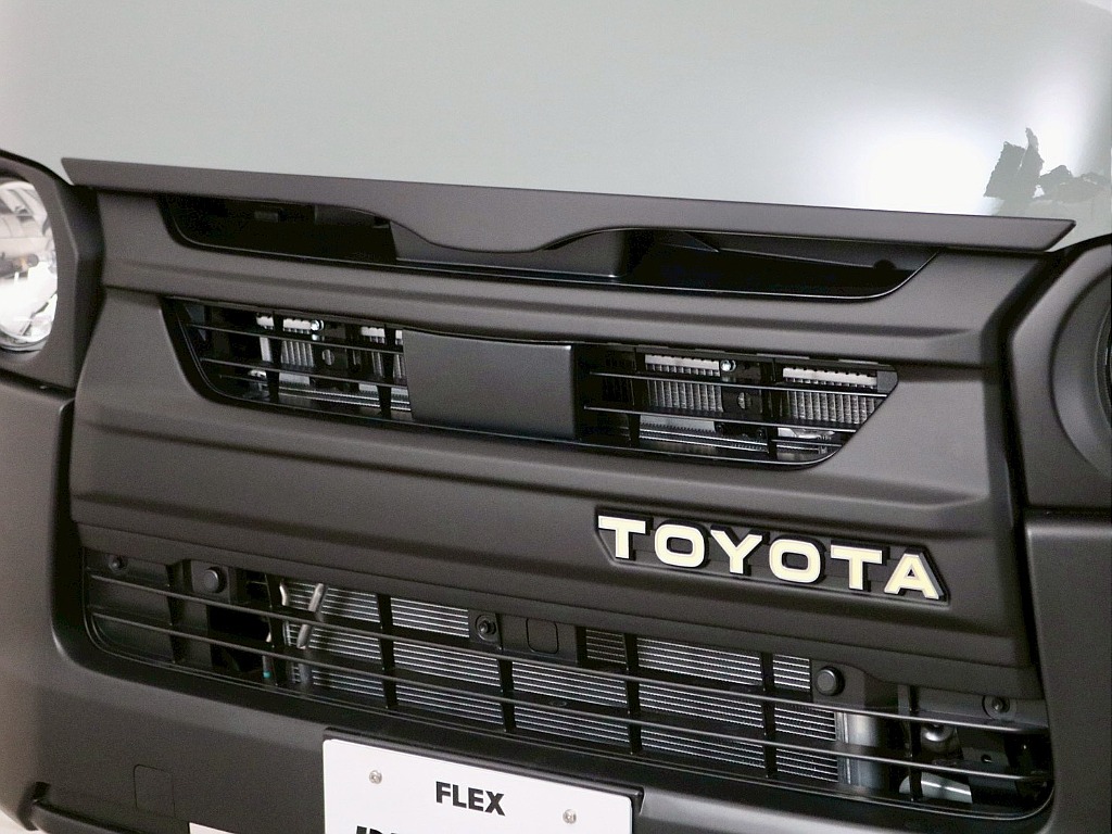 トヨタ ハイエースバン(27枚目)