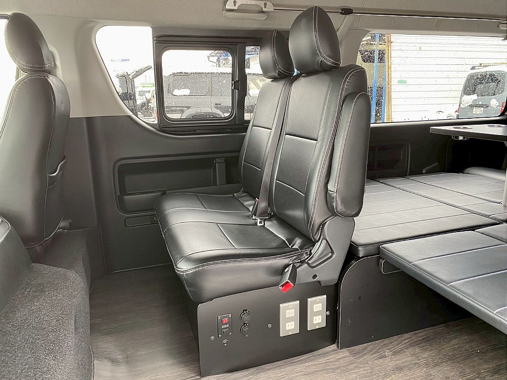 トヨタ ハイエース(17枚目)