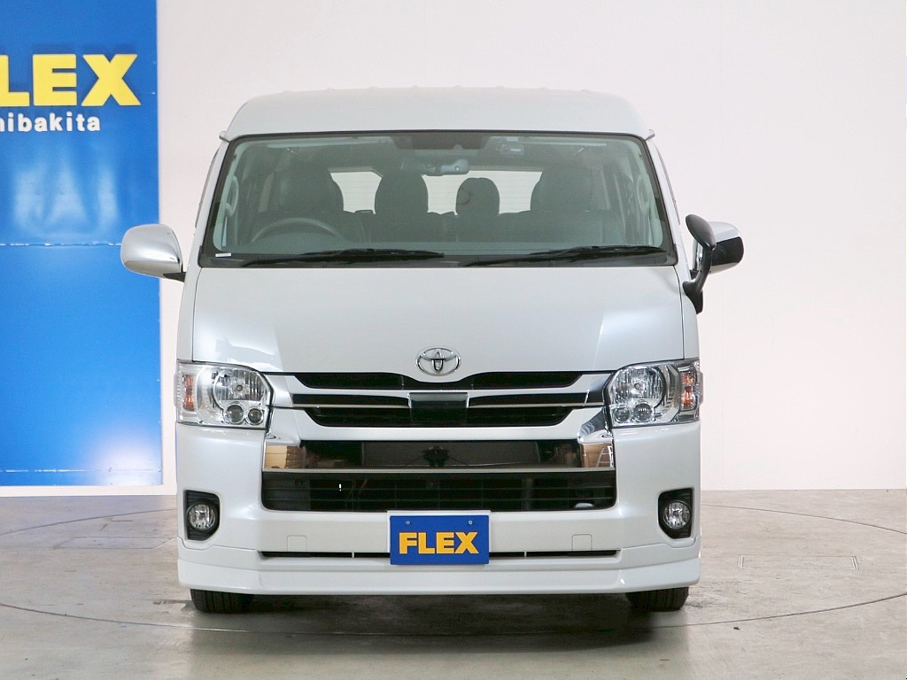 トヨタ ハイエース(8枚目)