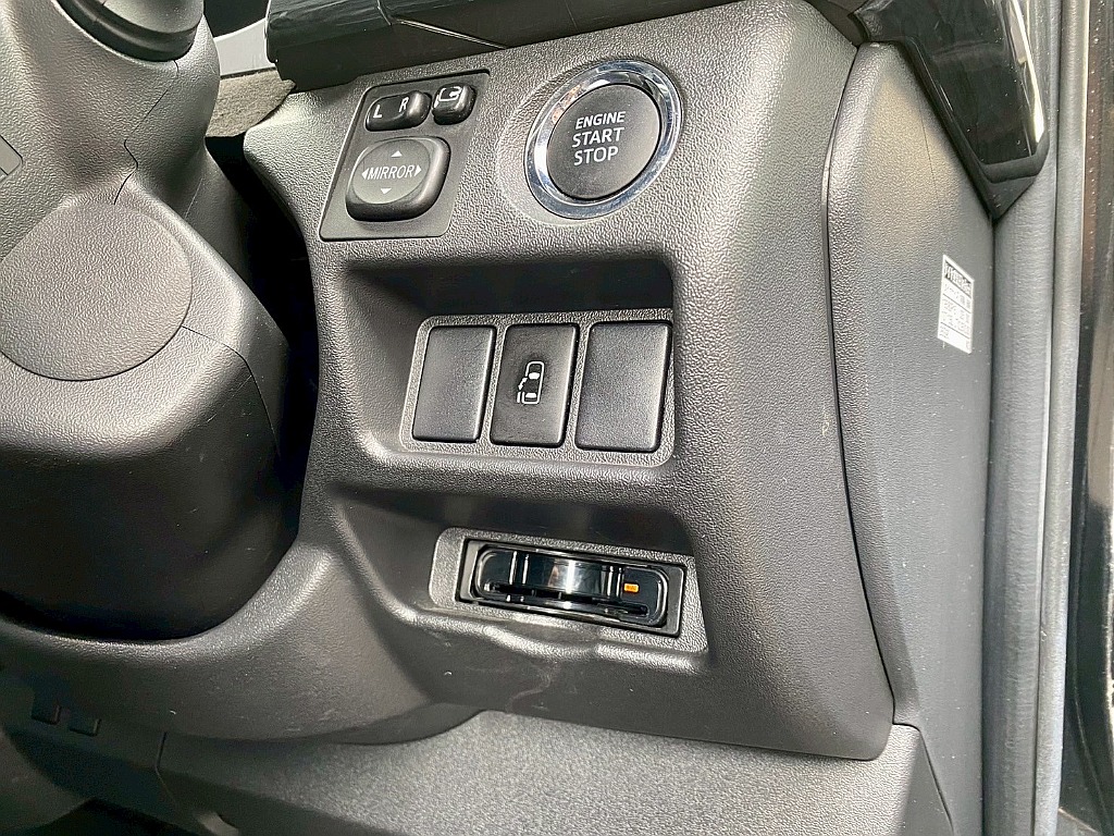 トヨタ ハイエース(10枚目)