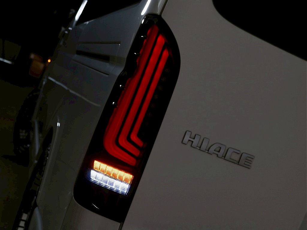 トヨタ ハイエース(33枚目)