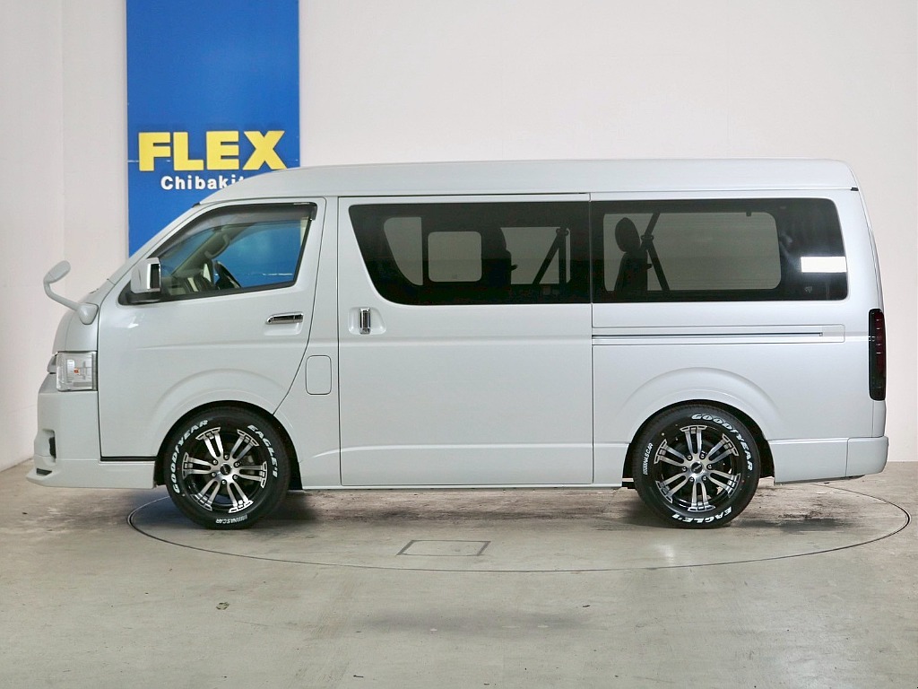 トヨタ ハイエース(6枚目)