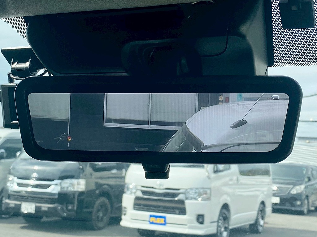 トヨタ ハイエース(13枚目)