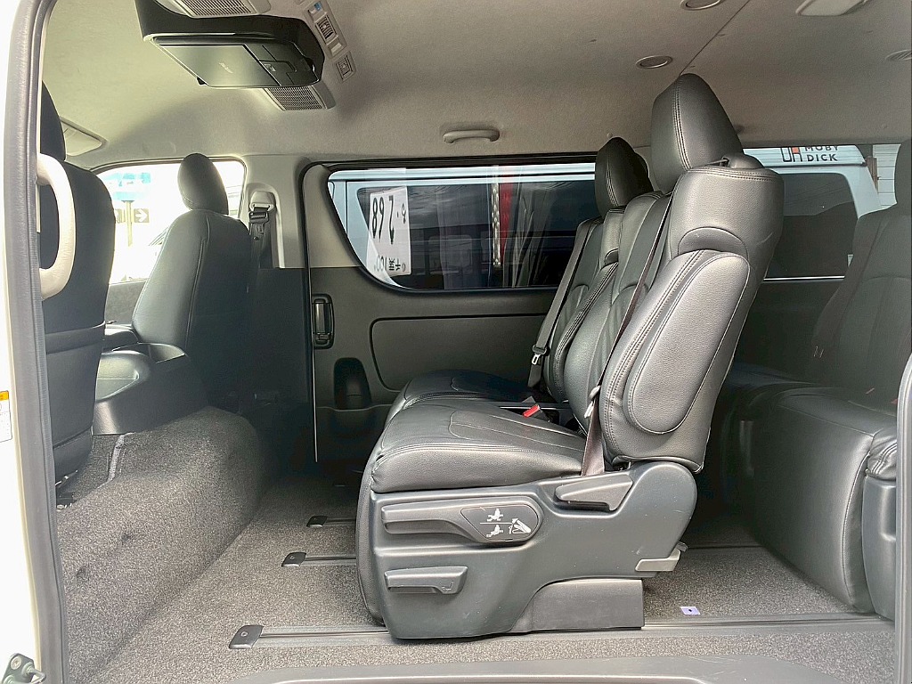 トヨタ ハイエース(18枚目)