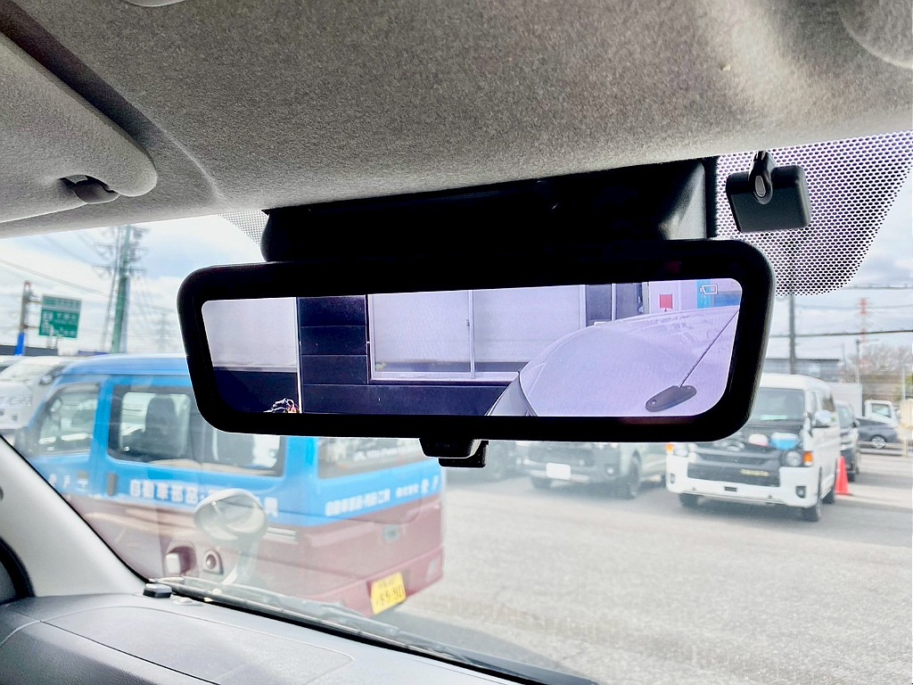 トヨタ ハイエース(13枚目)