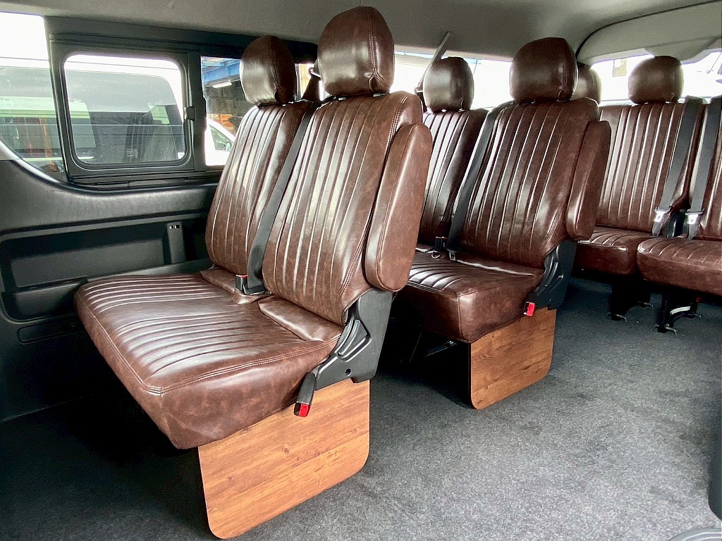 トヨタ ハイエース(23枚目)