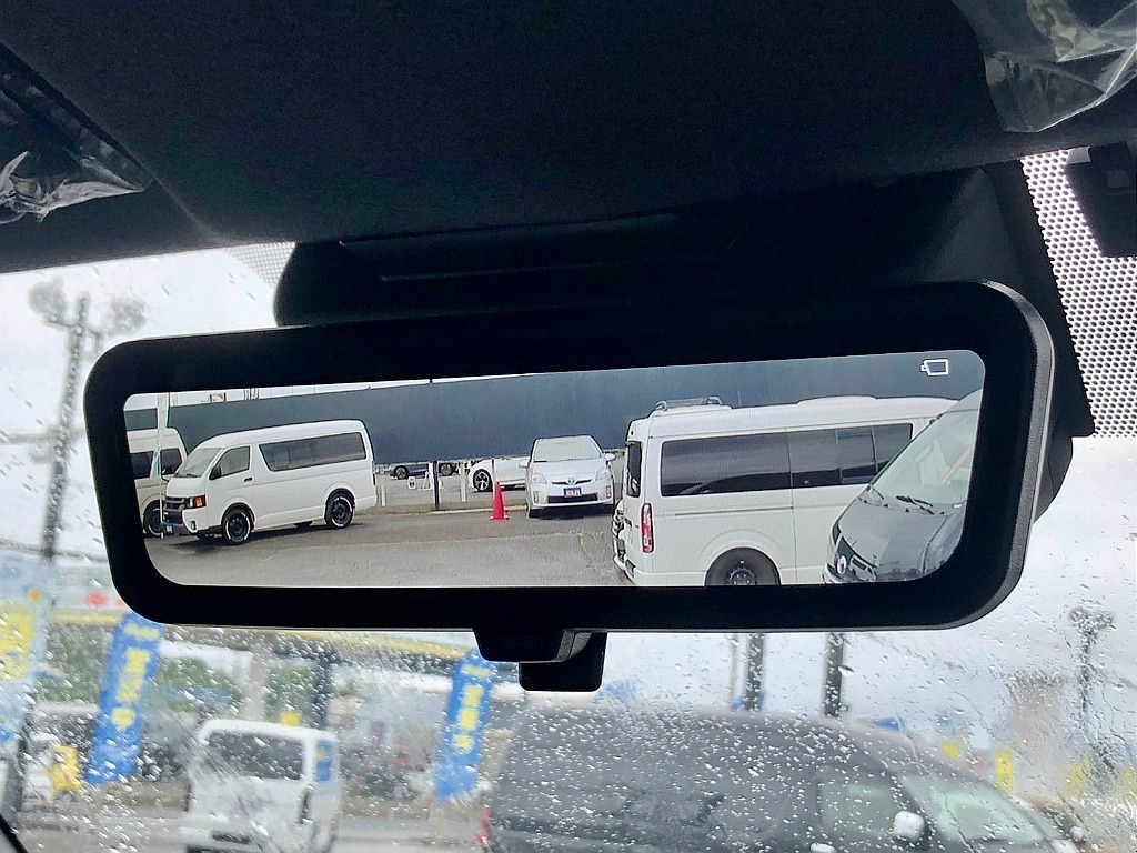 メーカーオプション　バックモニター内蔵デジタルインナーミラー♪