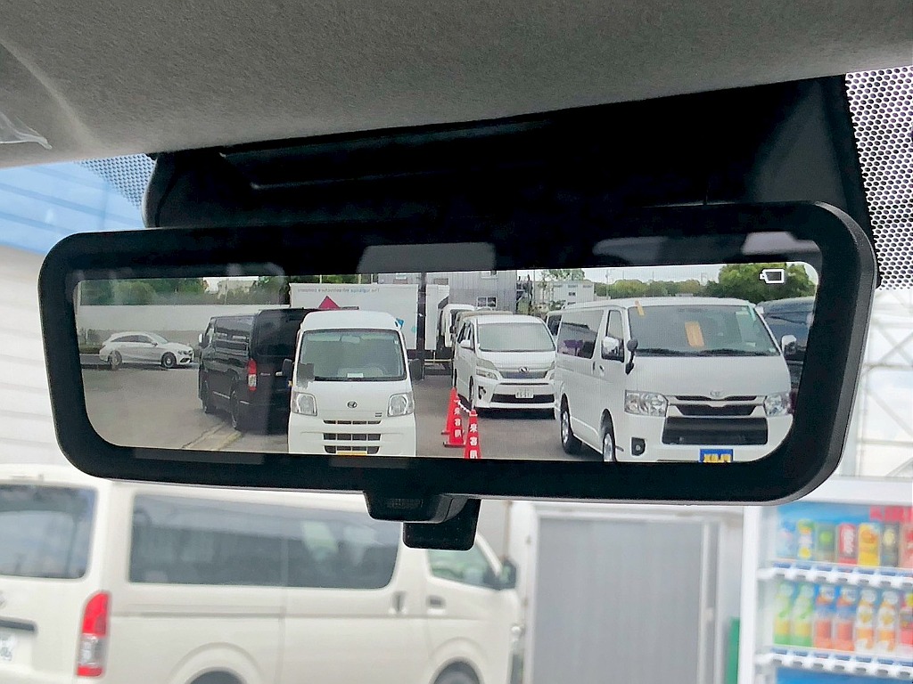 トヨタ ハイエース(13枚目)