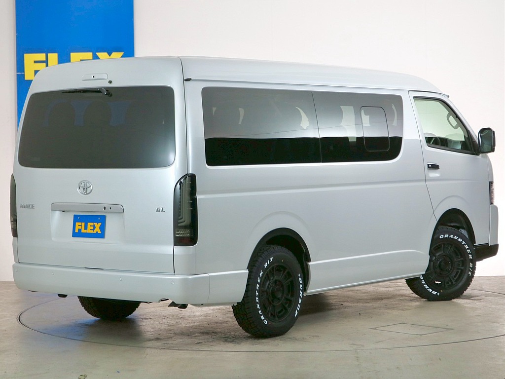 トヨタ ハイエース(5枚目)