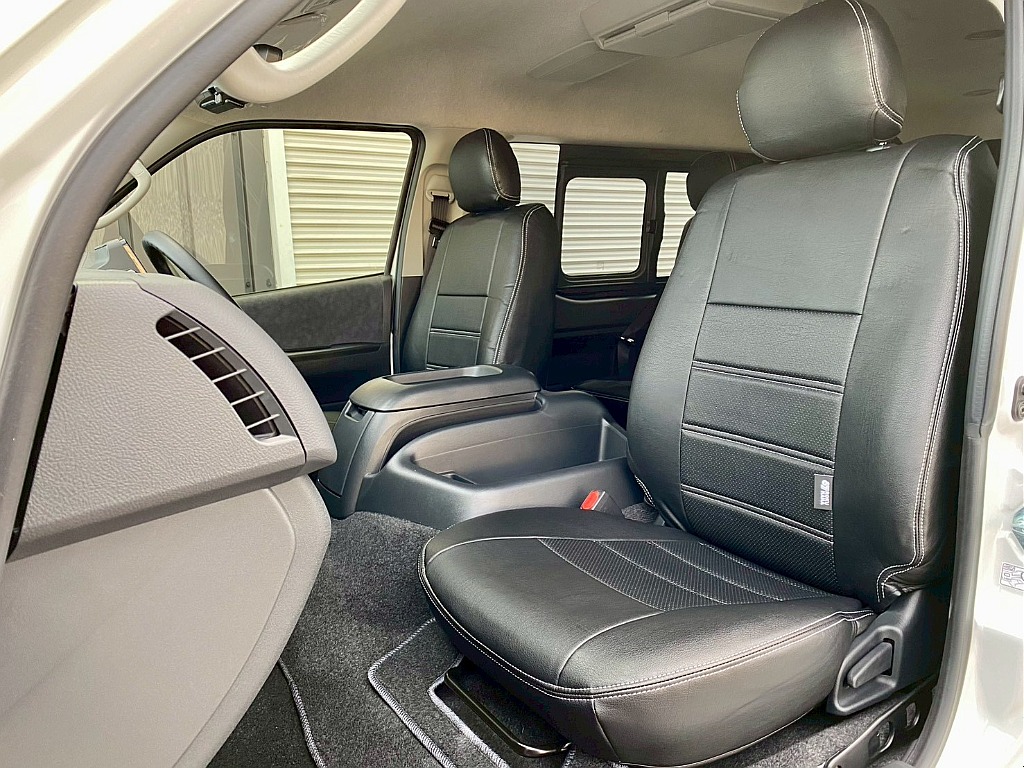 トヨタ ハイエース(10枚目)