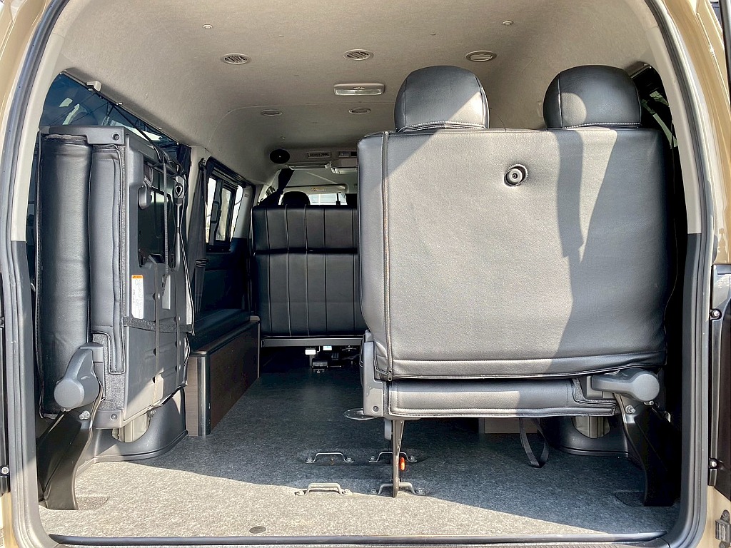 トヨタ ハイエース(28枚目)