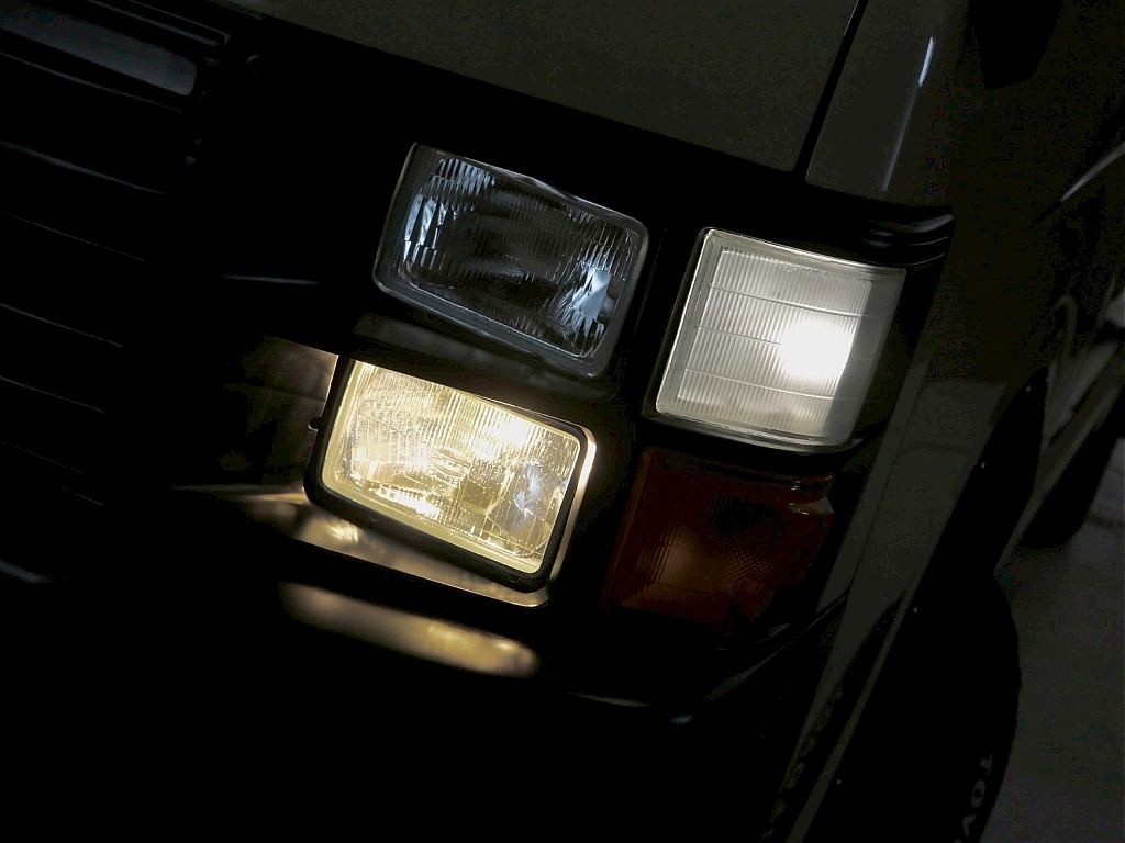 トヨタ ハイエース(34枚目)