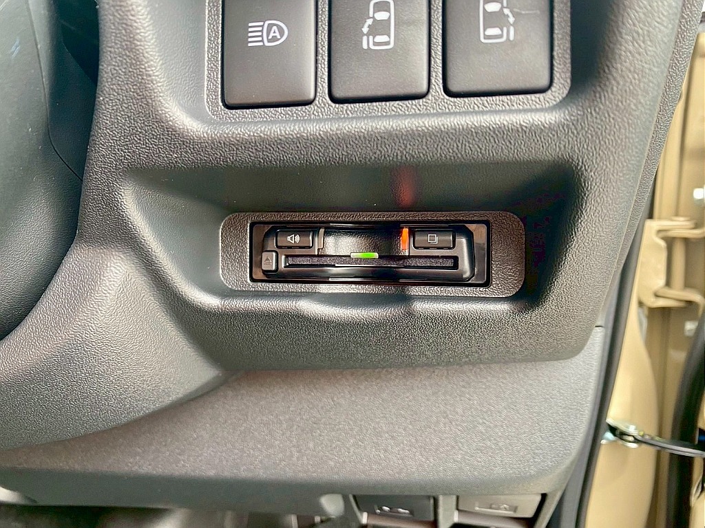 トヨタ ハイエースバン(12枚目)