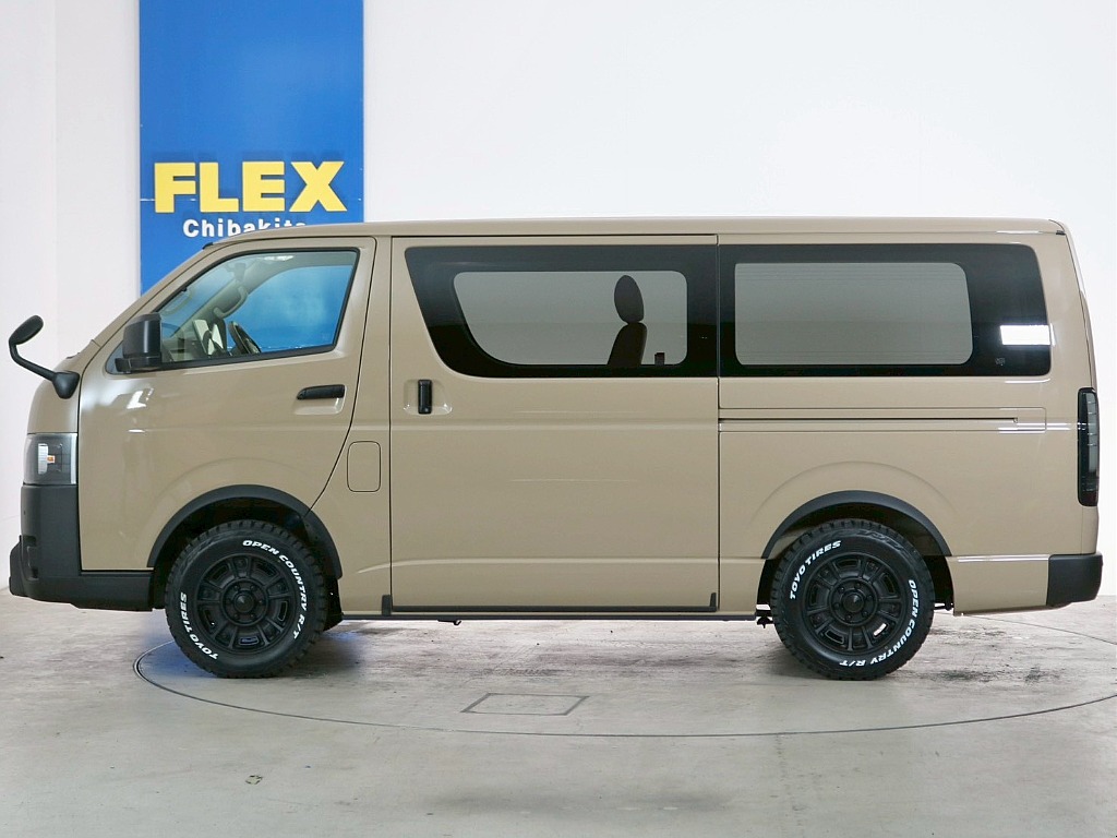 トヨタ ハイエースバン(7枚目)